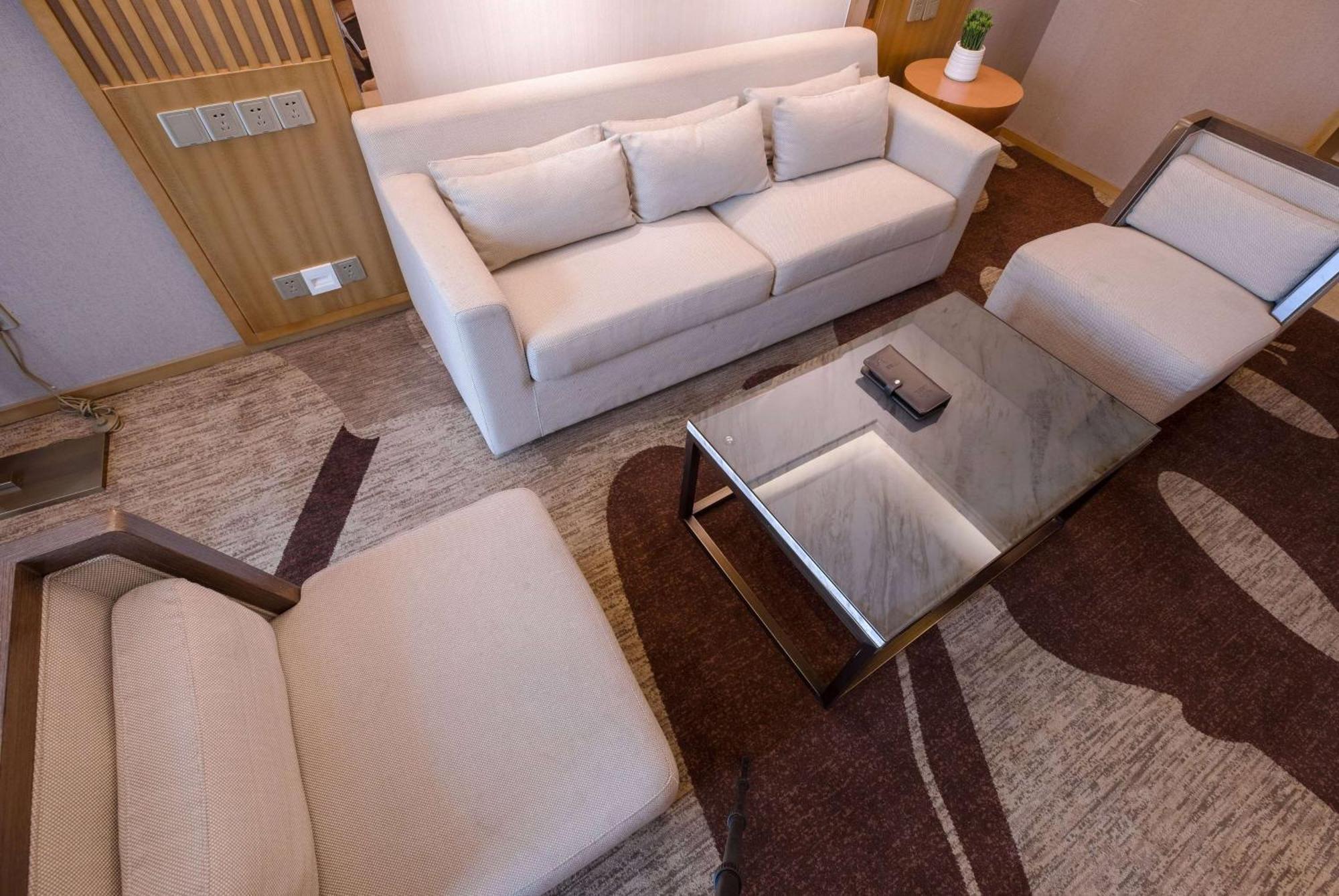 Hotel Ramada Plaza By Wyndham Fuzhou South Esterno foto