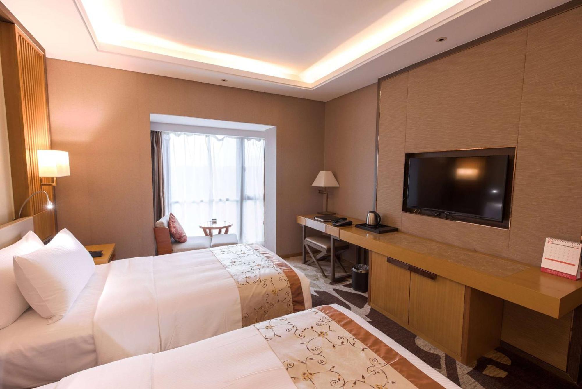 Hotel Ramada Plaza By Wyndham Fuzhou South Esterno foto